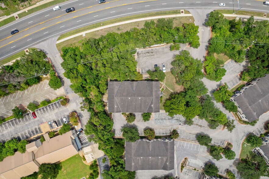 4407 Bee Caves Rd, West Lake Hills, TX à vendre - Photo du bâtiment - Image 3 de 13