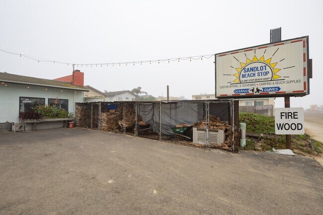 More details for 368 Pier Ave, Oceano, CA - Retail for Sale