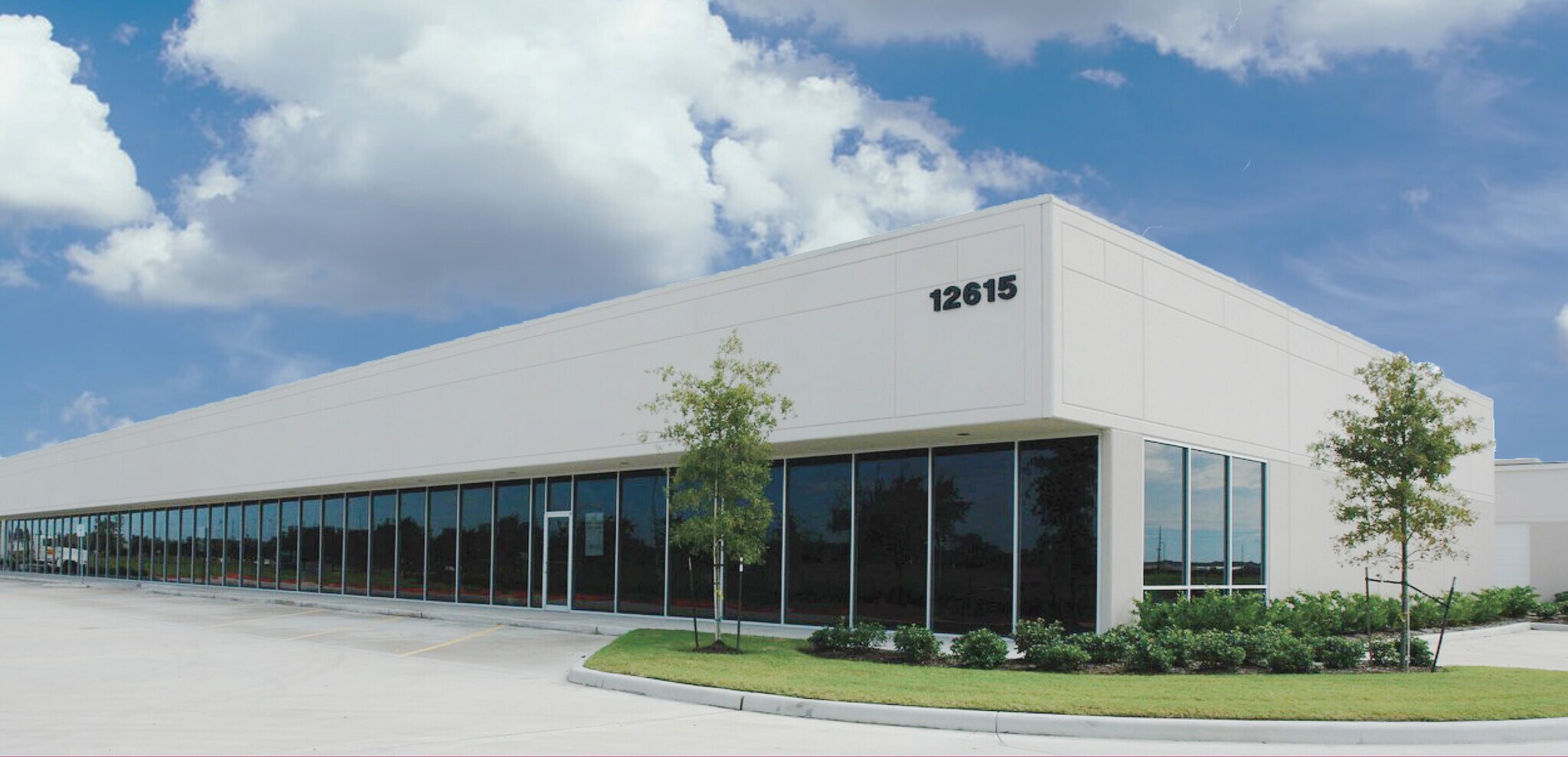 12615 W Airport Blvd, Sugar Land, TX à louer Photo du bâtiment- Image 1 de 10