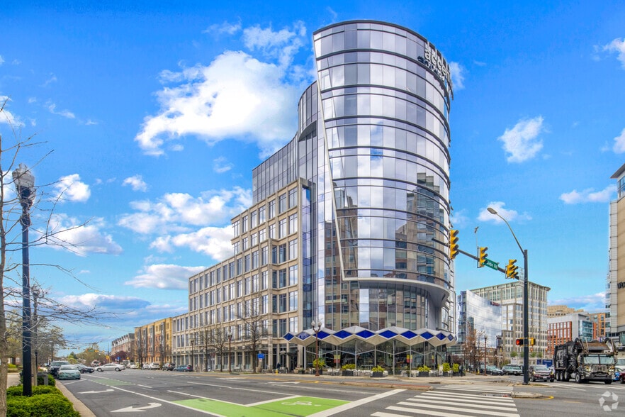 800 N Glebe Rd, Arlington, VA for lease - Building Photo - Image 3 of 11