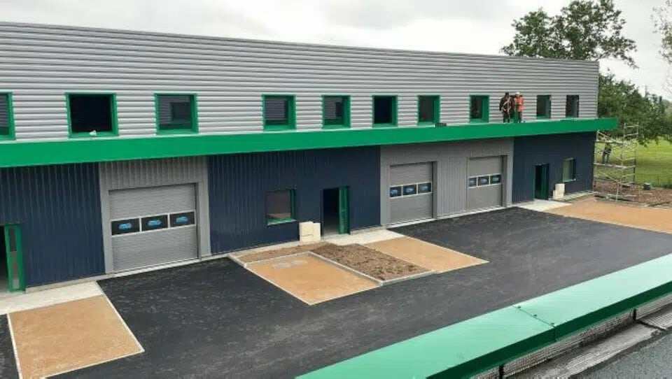 71 Route De Loyettes, Tignieu-Jameyzieu for lease Primary Photo- Image 1 of 20