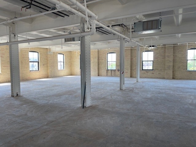 More details for 30 Powerhouse St, Toronto, ON - Office for Lease