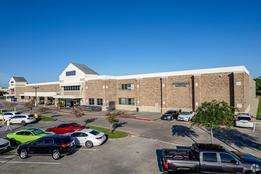 11005 Shadow Creek Pky, Pearland, TX for sale - Building Photo - Image 3 of 16