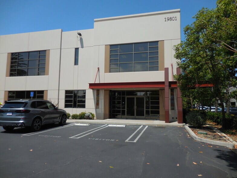 19801 Hamilton Ave, Torrance, CA à louer - Photo du bâtiment - Image 2 de 27