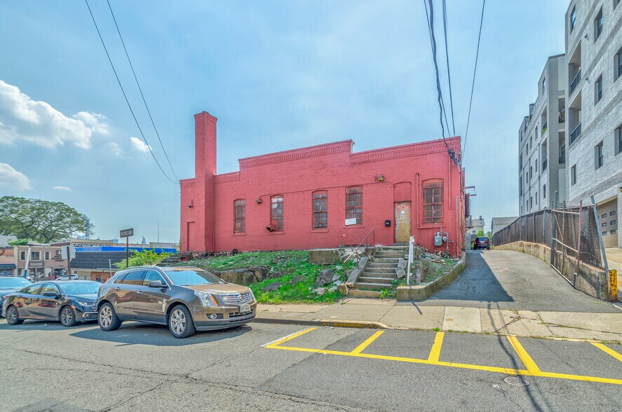 509 74th St, North Bergen, NJ à vendre - Photo du bâtiment - Image 1 de 1