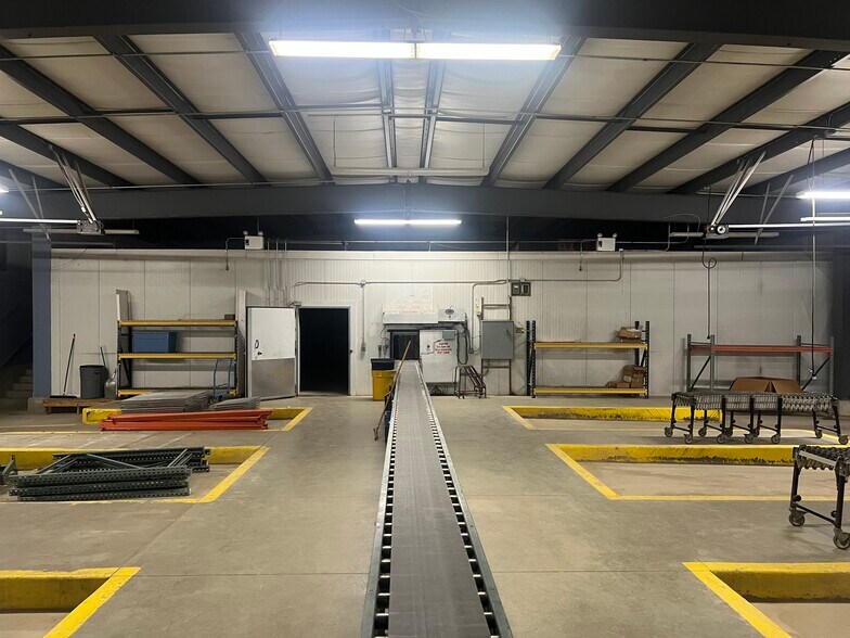 2795 Park Dr, Owatonna, MN à vendre - Photo du bâtiment - Image 2 de 4