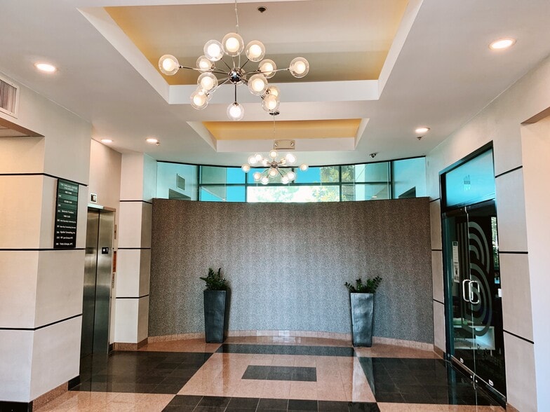 2155 Chicago Ave, Riverside, CA for lease - Interior Photo - Image 3 of 6