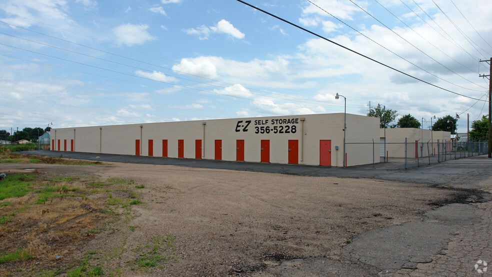 2300 4th Ave, Greeley, CO for sale - Building Photo - Image 2 of 2