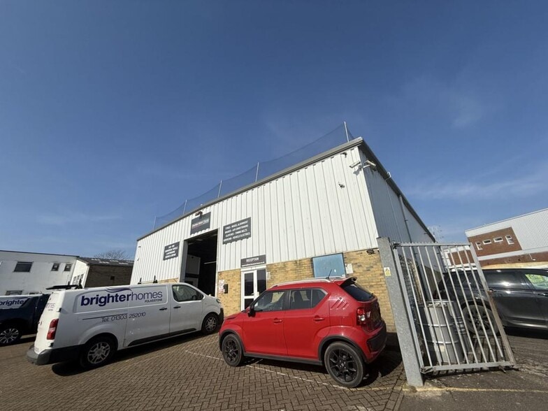 Park Farm Close, Folkestone for sale - Building Photo - Image 3 of 18