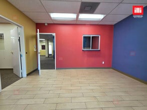 17200 Ventura Blvd, Encino, CA à louer Photo intérieure- Image 2 de 5