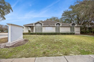 1888 14th St S, Fernandina Beach, FL for lease Interior Photo- Image 2 of 29