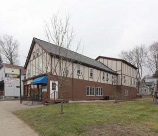 More details for 236 Main St, Lee, MA - Retail for Sale