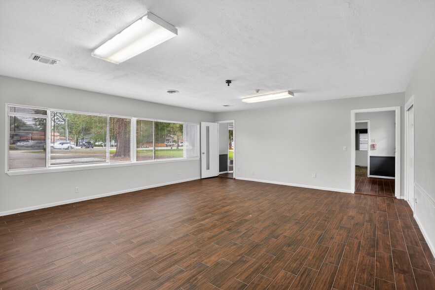 5109 E 5th St, Katy, TX for lease - Interior Photo - Image 2 of 32
