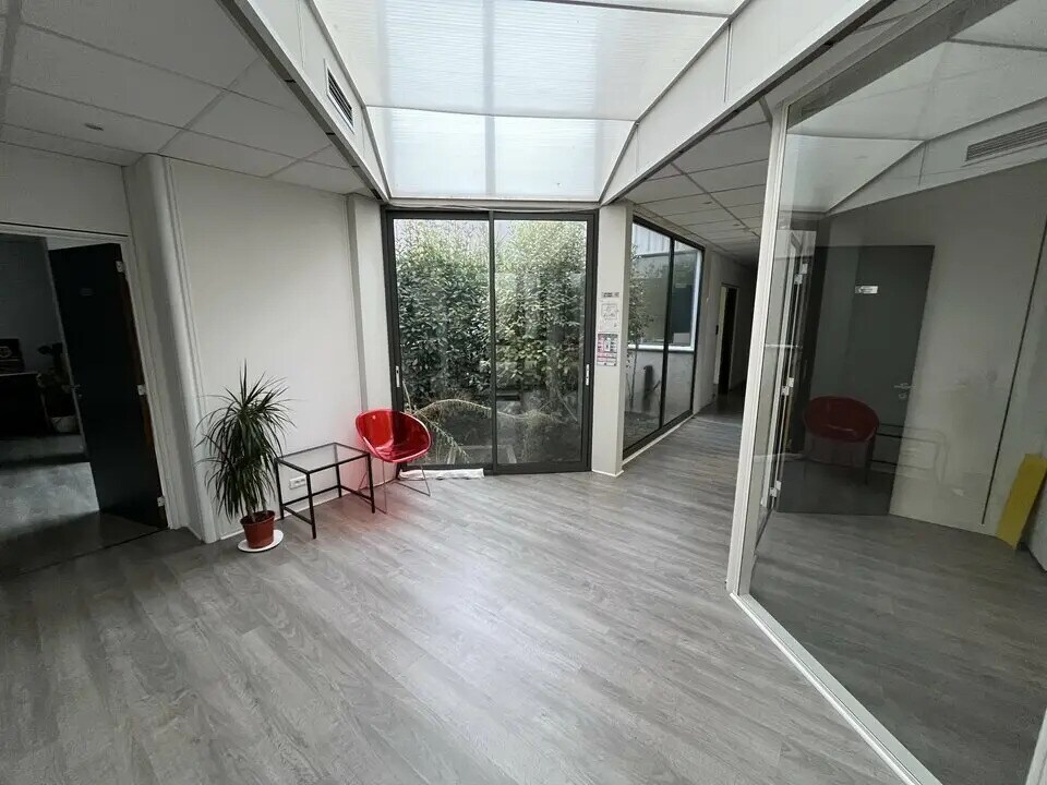 Bureau dans LES MILLES à louer Photo du bâtiment- Image 1 de 10