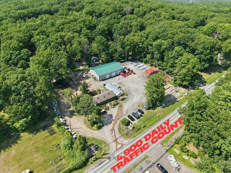 1399 Purdytown Tpke, Hawley, PA à vendre - Photo du bâtiment - Image 3 de 49