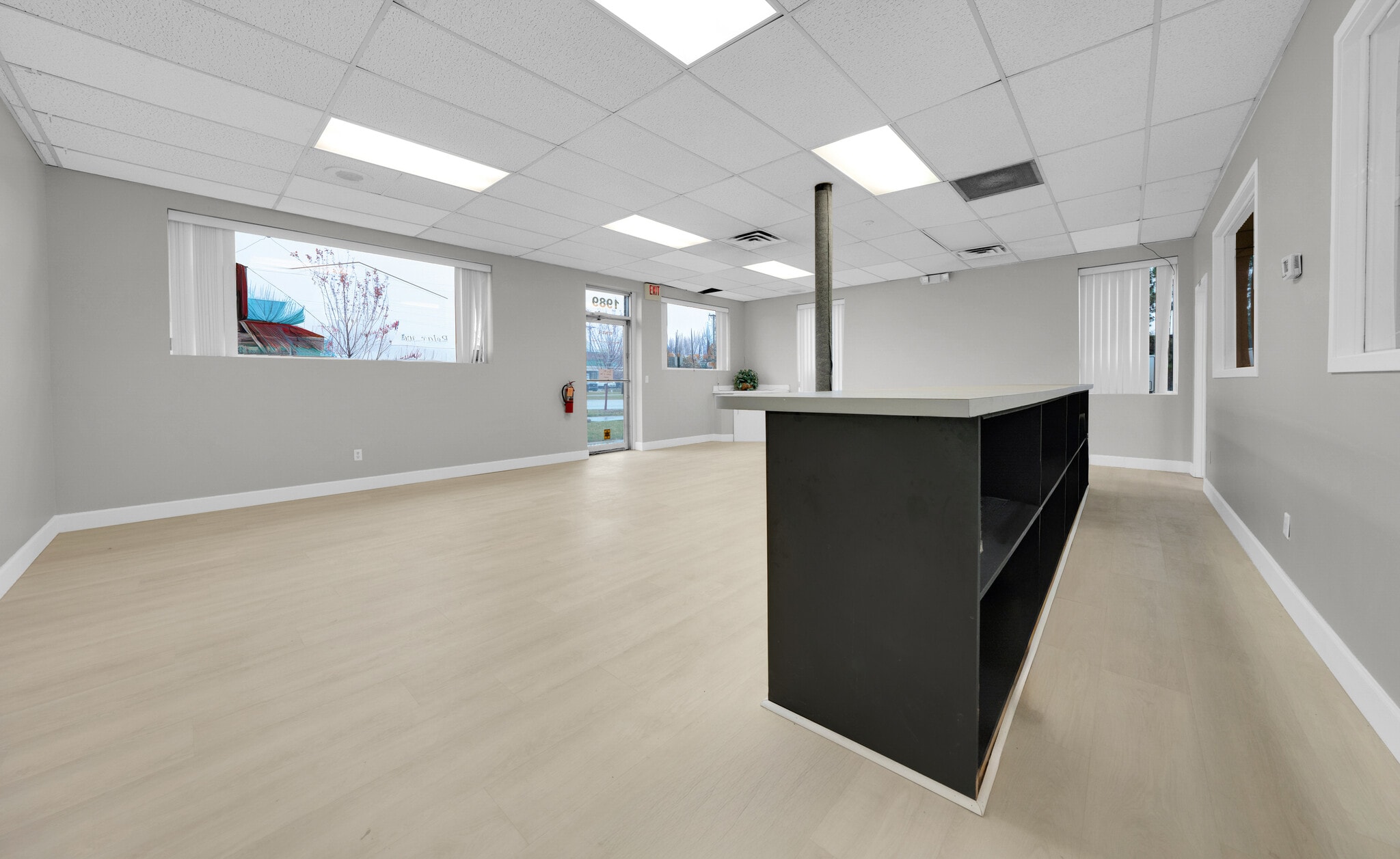 1989 N Opdyke Rd, Auburn Hills, MI for sale Interior Photo- Image 1 of 21