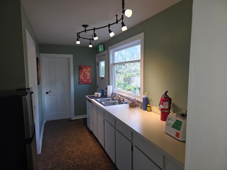 1707 F St, Bellingham, WA à louer - Photo intérieure - Image 3 de 6