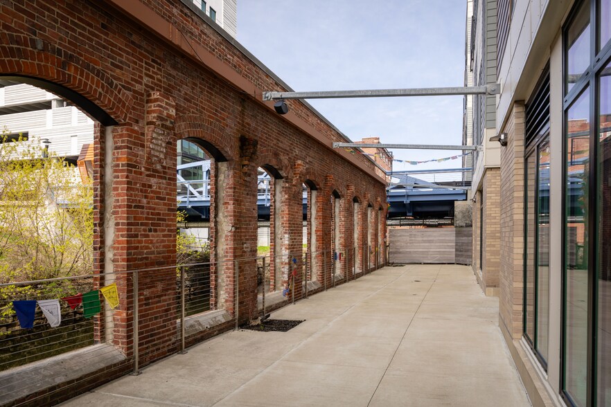 201 Canal St, Lowell, MA à louer - Photo du bâtiment - Image 3 de 3