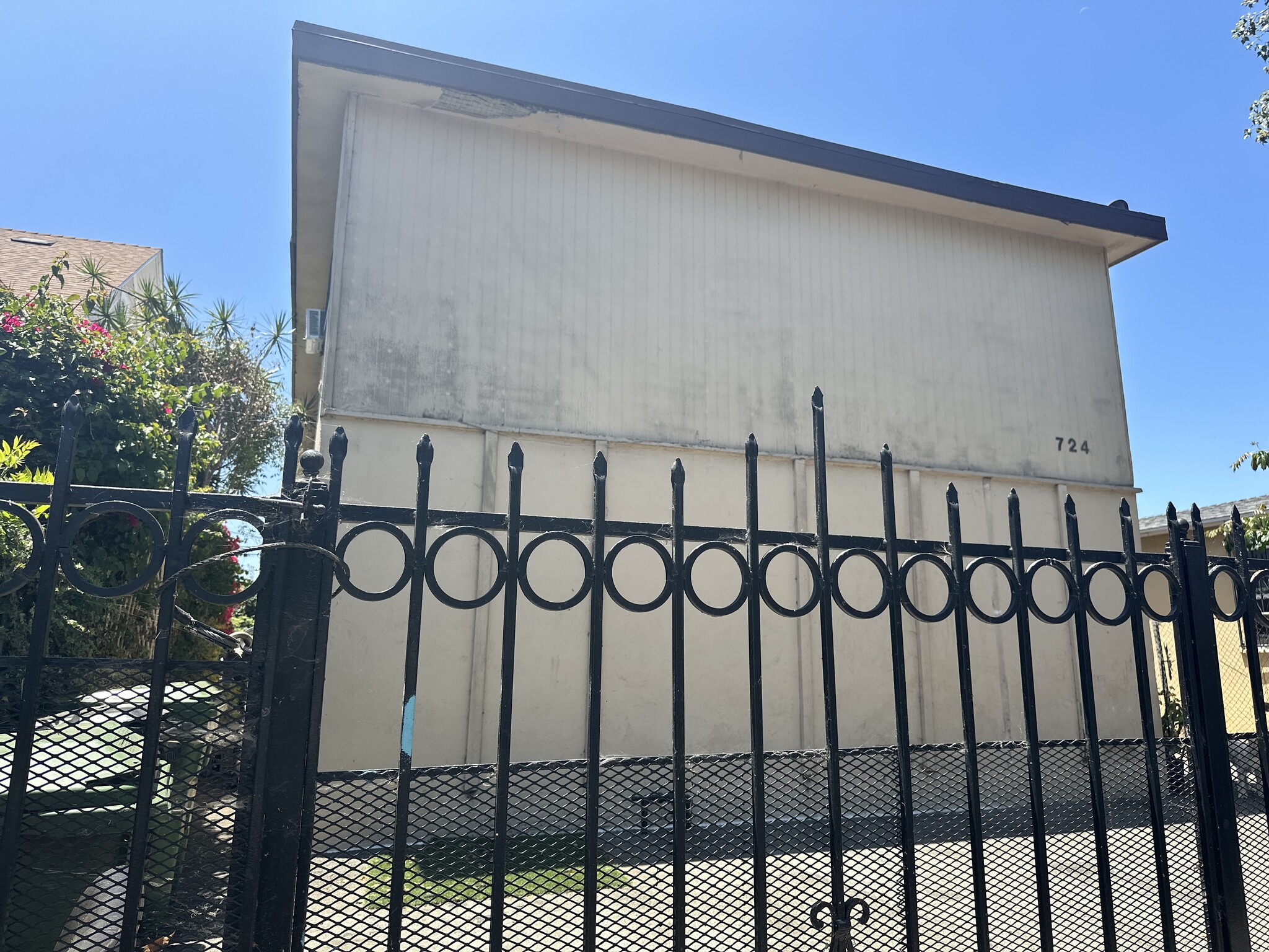 724 E 32nd St, Los Angeles, CA à vendre Photo du bâtiment- Image 1 de 17
