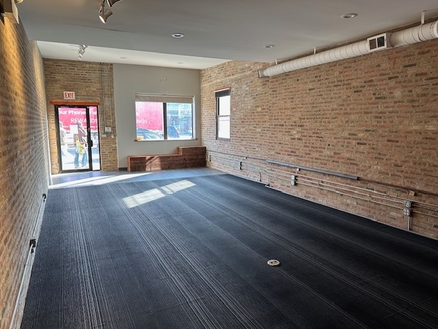 1434 W Montrose Ave, Chicago, IL à louer - Photo du bâtiment - Image 3 de 42