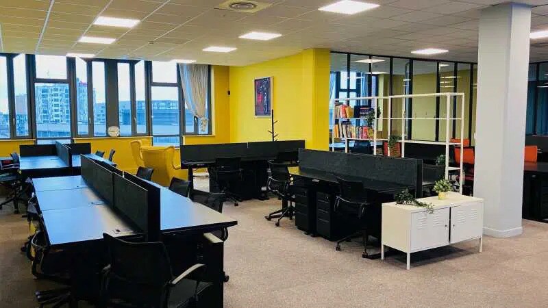 Office in Lille for lease - Interior Photo - Image 3 of 4