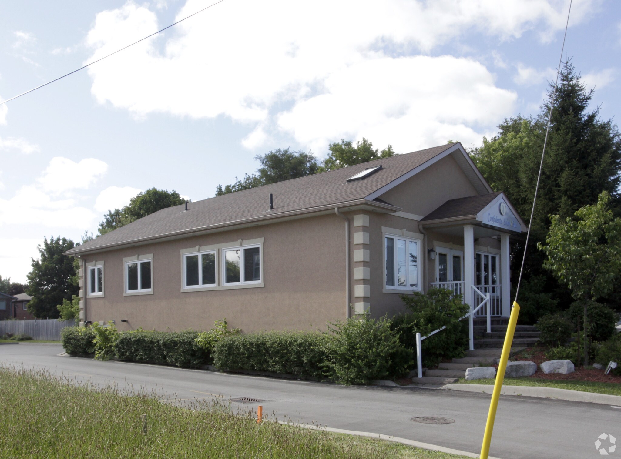 279 The Queensway S, Georgina, ON for sale Primary Photo- Image 1 of 1