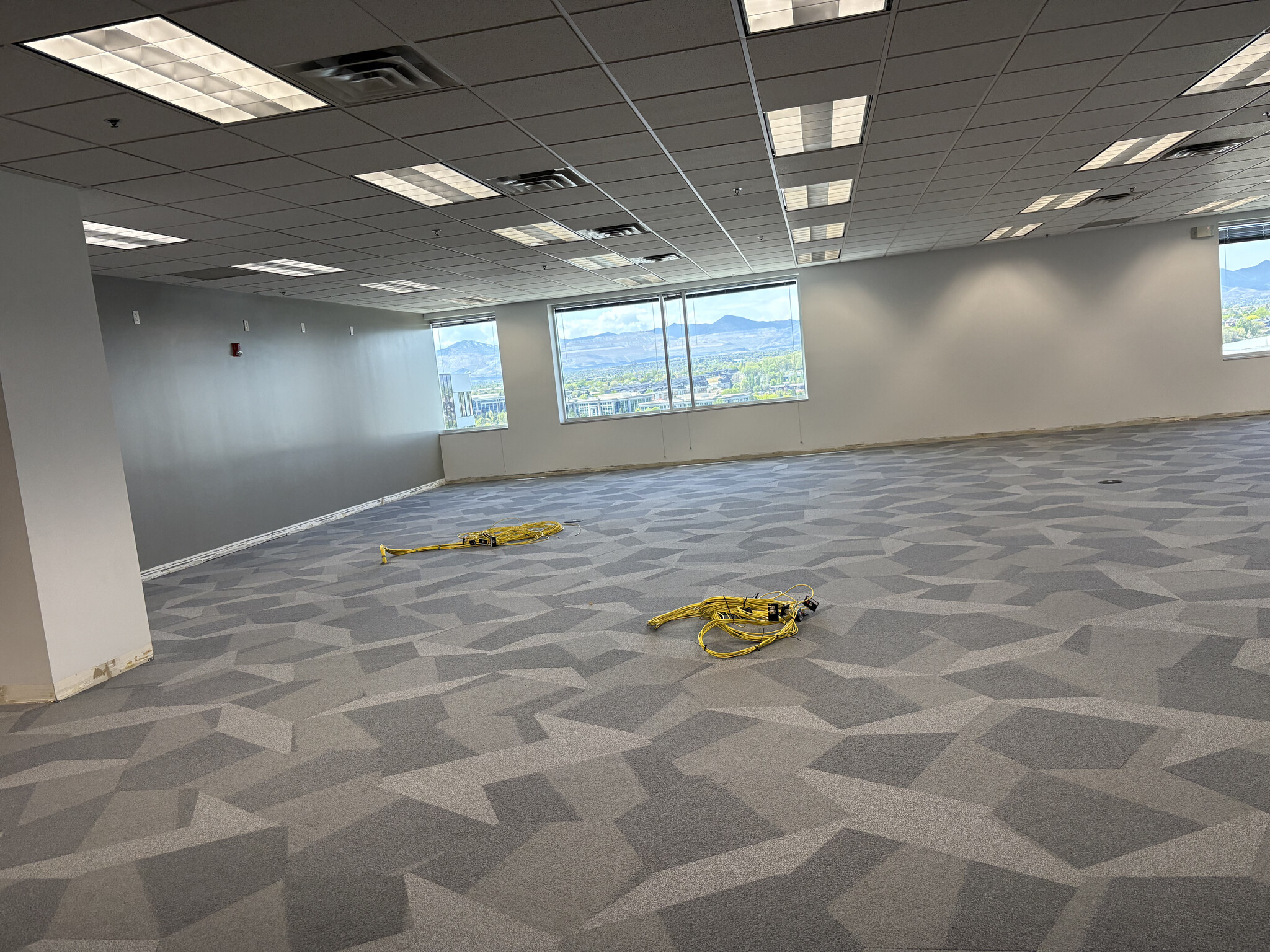 10619 S Jordan Gtwy, South Jordan, UT for lease Interior Photo- Image 1 of 5