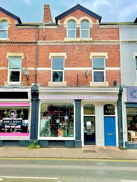 30 Frogmore St, Abergavenny for lease - Primary Photo - Image 1 of 1