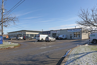 More details for 73 Railside Rd, Toronto, ON - Industrial for Lease