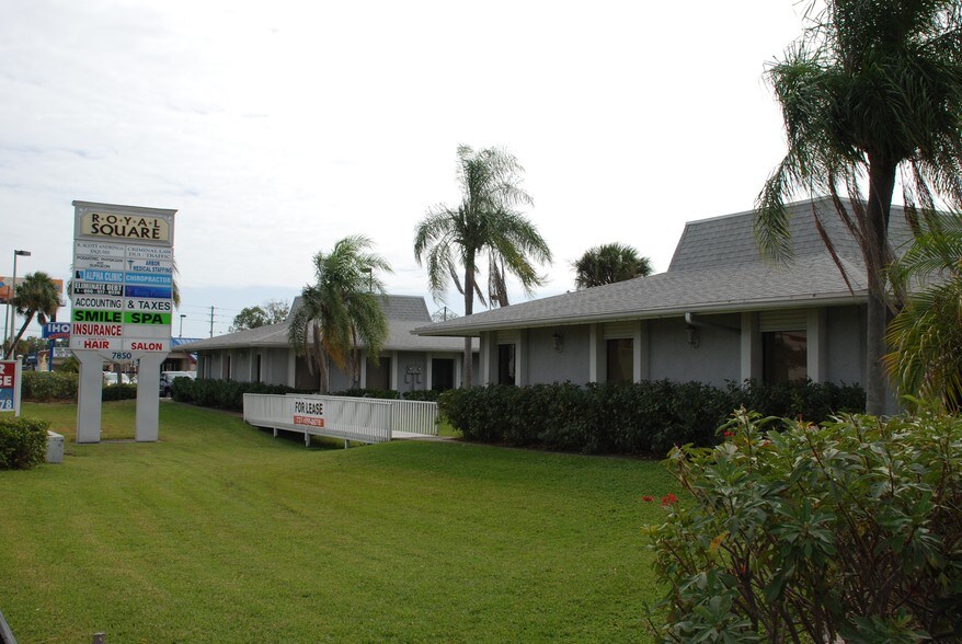 7850 Ulmerton Rd, Largo, FL à louer - Photo du bâtiment - Image 1 de 6