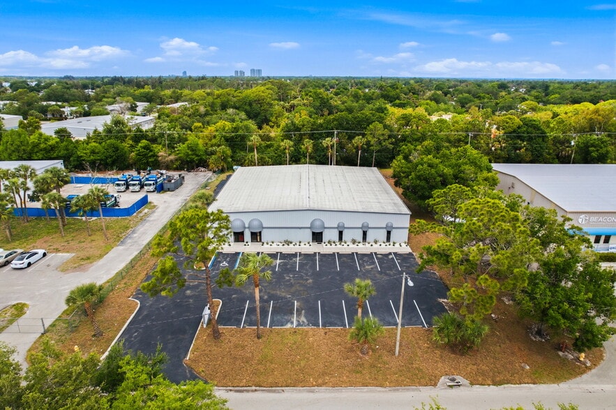 5826-5830 Corporation Cir, Fort Myers, FL for sale - Aerial - Image 2 of 16