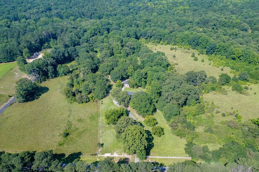 1421 Drowning Creek Rd, Dacula, GA à vendre - Photo du bâtiment - Image 3 de 4