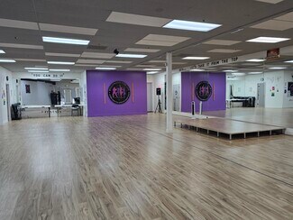 Plus de détails pour 4855 Hopyard Rd, Pleasanton, CA - Commerce de détail à louer