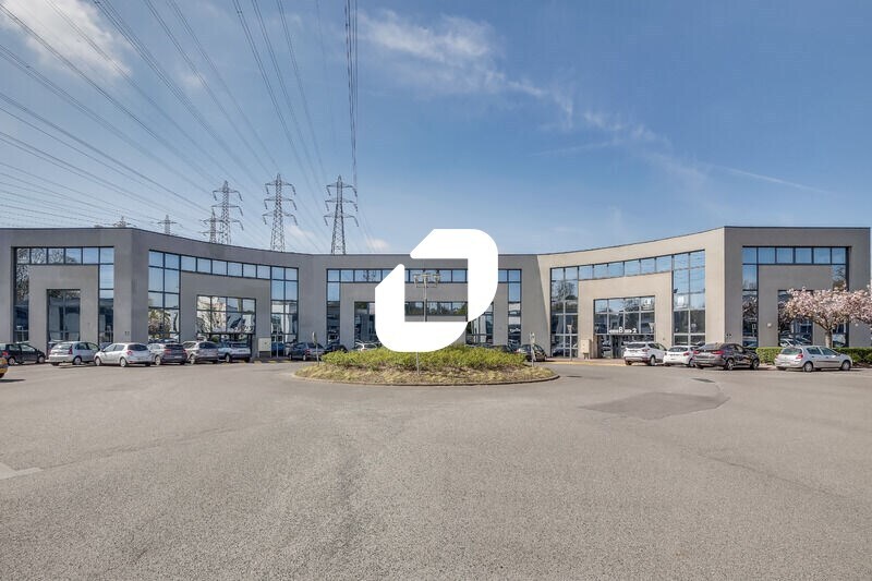 Office in Palaiseau for lease - Building Photo - Image 1 of 15