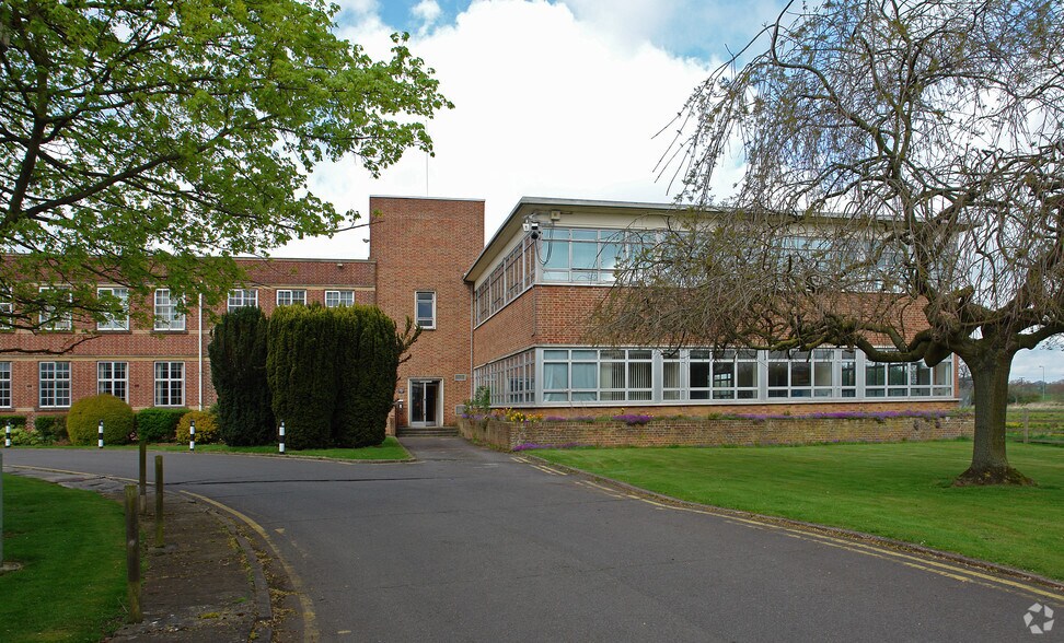 Main Block & Area 3, Cherwell Business Village, Banbury à vendre - Photo du bâtiment - Image 3 de 35