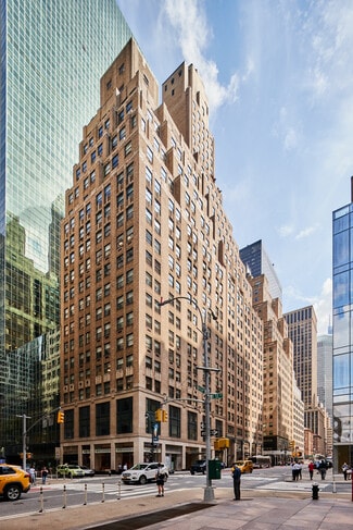 Plus de détails pour 509 Madison Ave, New York, NY - Commerce de détail à louer