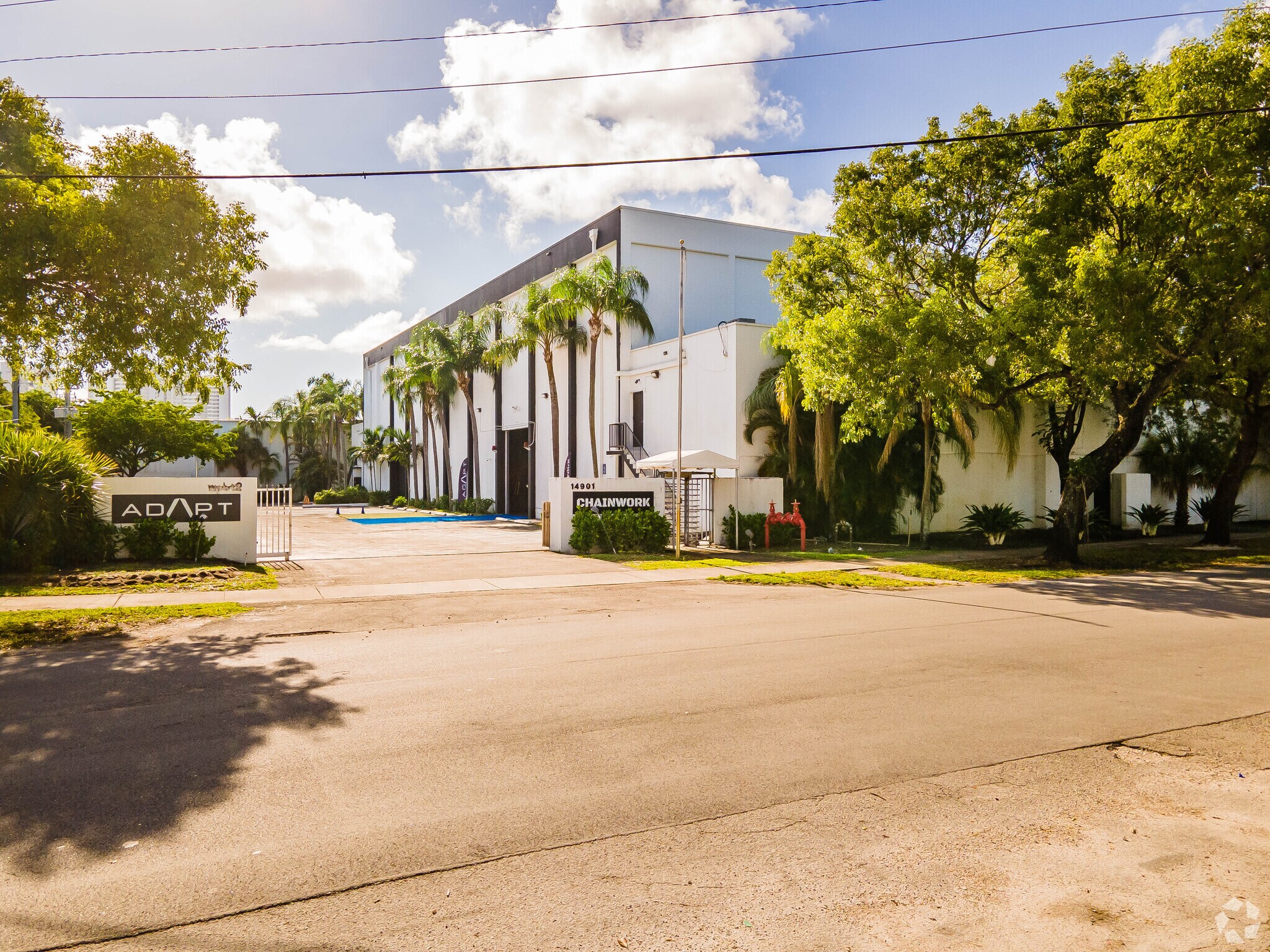 14901 NE 20th Ave, Miami, FL à louer Photo principale- Image 1 de 7