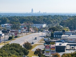 4693 Airport Blvd, Mobile, AL - AERIAL  map view