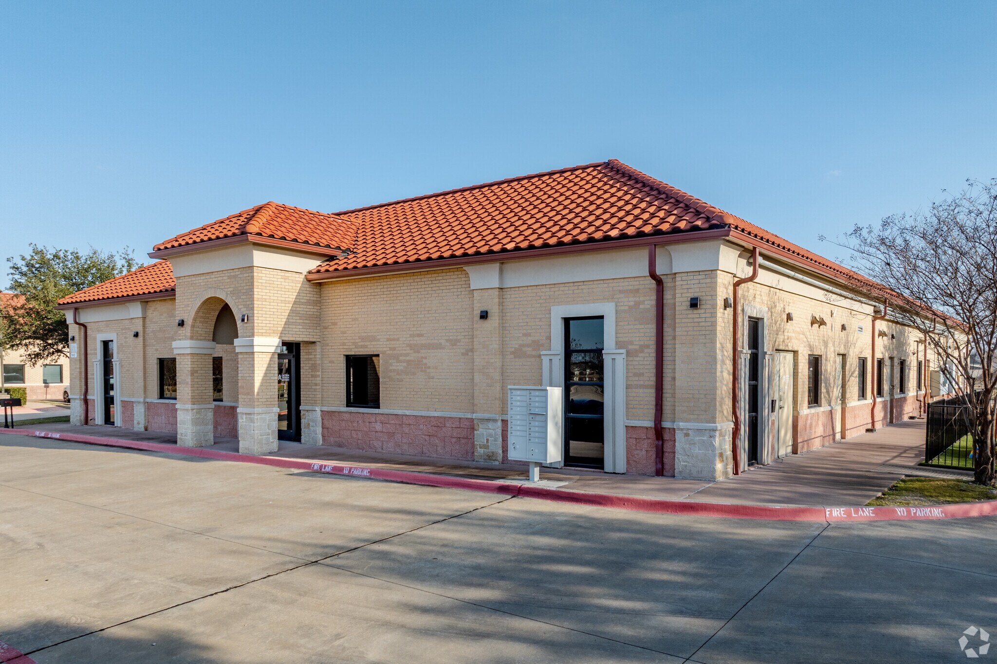 7700 Lakeview Pky, Rowlett, TX for lease Primary Photo- Image 1 of 6