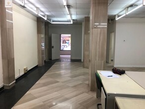 Retail in Cáceres, Cáceres for lease Interior Photo- Image 2 of 5