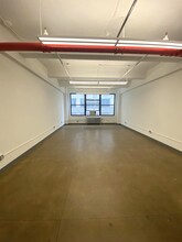 330 W 38th St, New York, NY for lease Interior Photo- Image 1 of 2