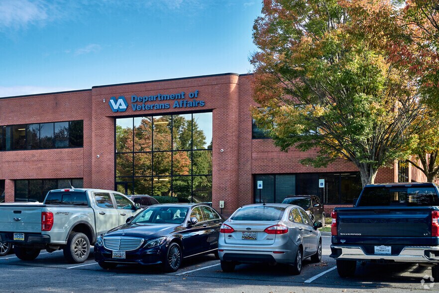 7485 New Horizon Way, Frederick, MD à louer - Photo du bâtiment - Image 2 de 3