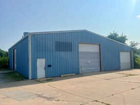 3401 Tinker Diagonal St, Oklahoma City OK - Warehouse