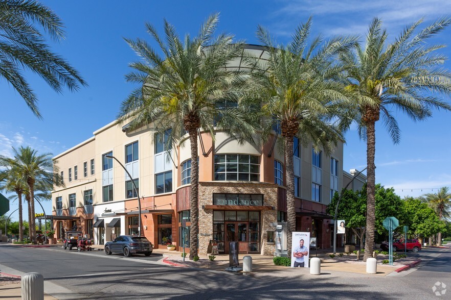 15220-15230 N Scottsdale Rd, Scottsdale, AZ for lease - Building Photo - Image 1 of 14