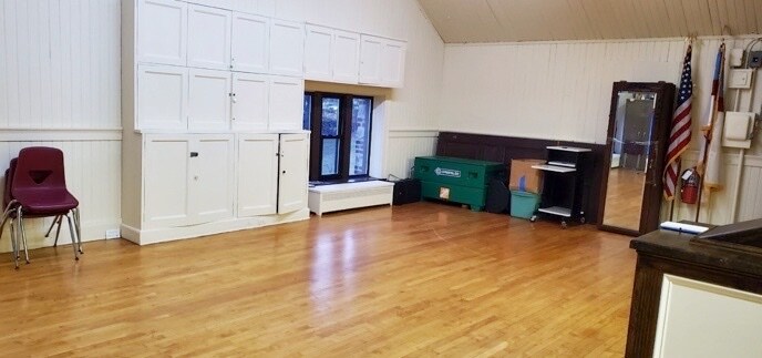 555 Advent St, Westbury, NY for lease - Interior Photo - Image 3 of 4