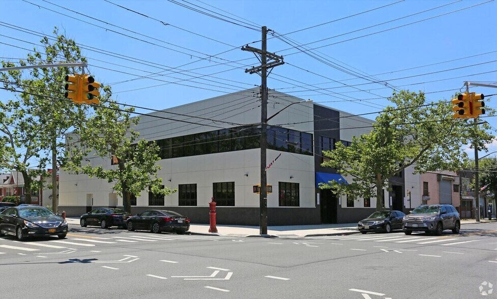 5518 Avenue N, Brooklyn, NY à louer - Photo du bâtiment - Image 3 de 16