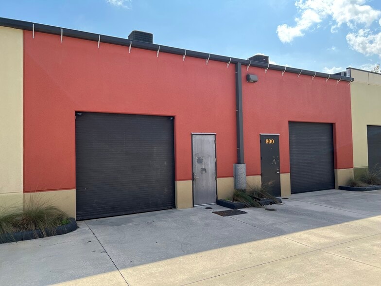 2895 Jupiter Park Dr, Jupiter, FL for lease - Building Photo - Image 2 of 10