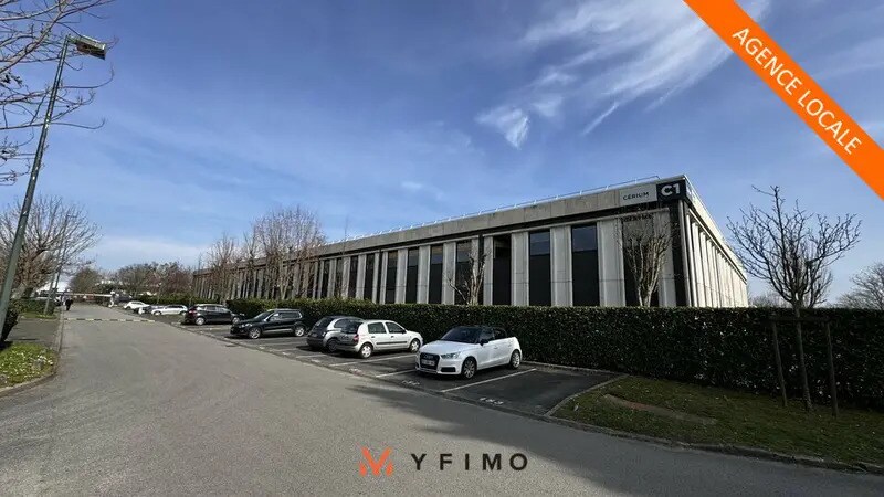 Bureau dans Cergy à louer - Photo du bâtiment - Image 2 de 15