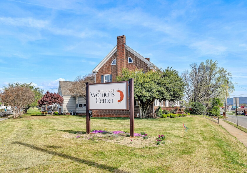 5034 Williamson Rd NW, Roanoke, VA for lease - Building Photo - Image 3 of 69