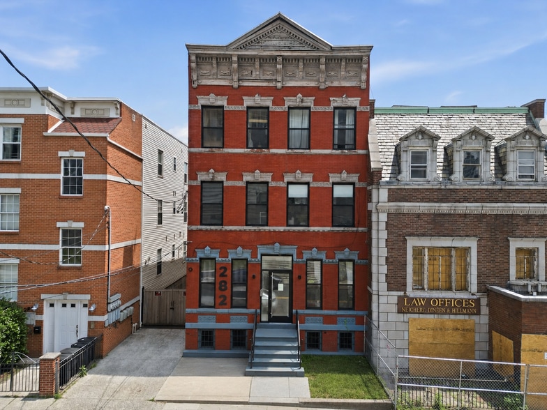 282 Baldwin Ave, Jersey City, NJ for sale - Building Photo - Image 1 of 27